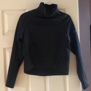 Nike cropped turtleneck sweatshirt